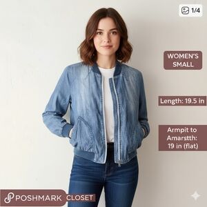 Cloth & Stone Denim Bomber Jacket – Size Small Excellent Condition